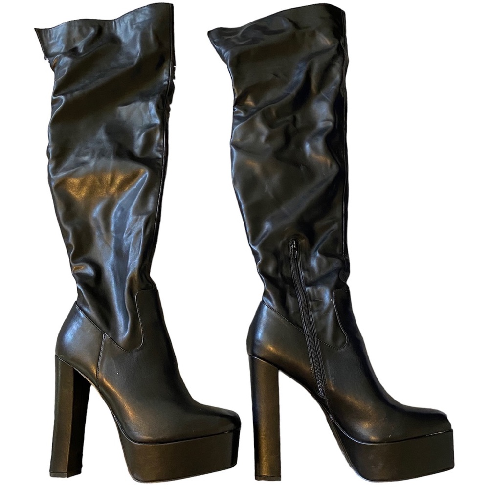 Black heel boots